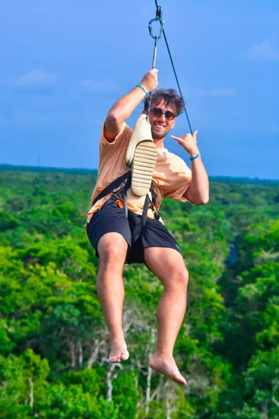 Foto profesional del tour Sacbé Tours: vuelo en tirolesa